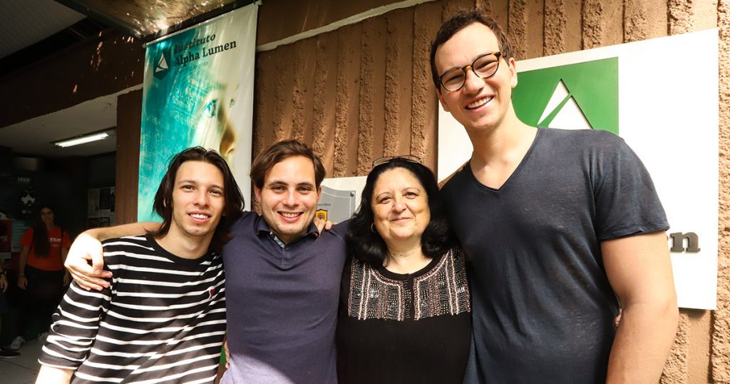 Nuricel Alunos Prodígios Sucesso